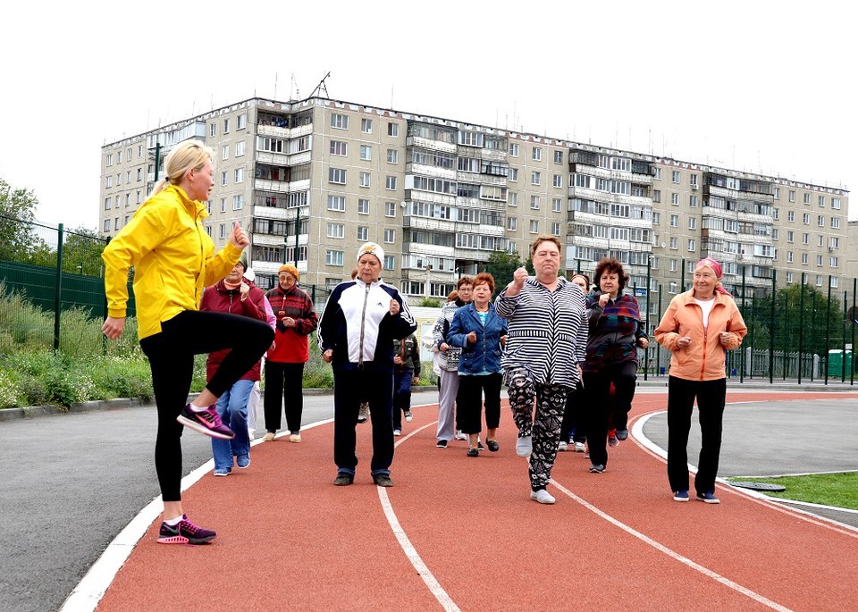Завод «Трубодеталь» организовал в Новосинеглазовском лечебно-оздоровительные  тренировки для пожилых людей